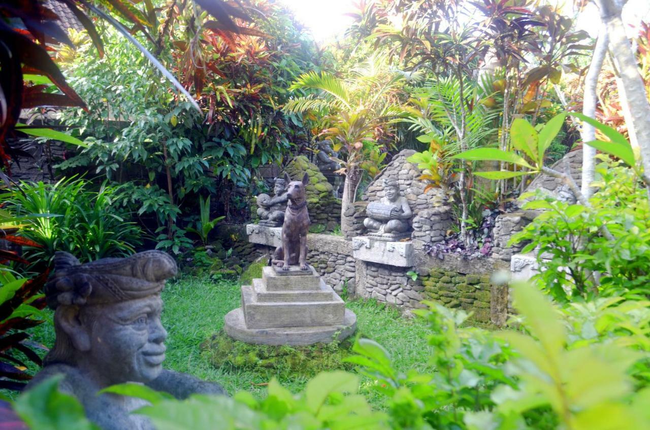 Guci Guesthouses Ubud  Exterior photo